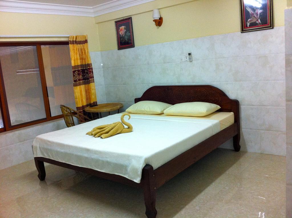 Captain Chim S Guesthouse Kampot Room photo